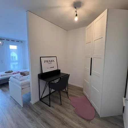 Nur 9 Min Zu Fuss Ins Zentrum I Balkon I Netflix