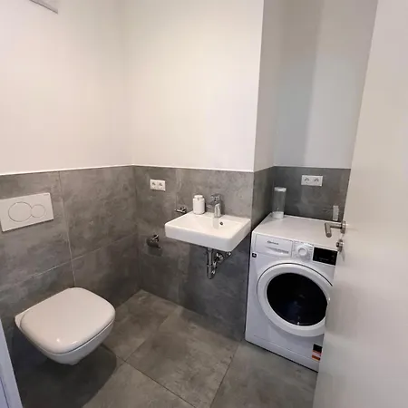Apartamento Nur 9 Min Zu Fuss Ins Zentrum I Balkon I Netflix